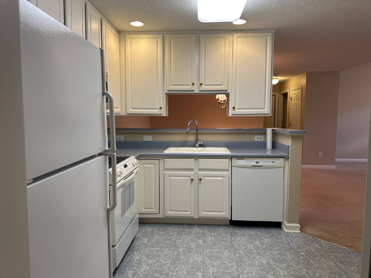 Condo for rent at 7686 Briarstone Lane, Indianapolis, IN 46227