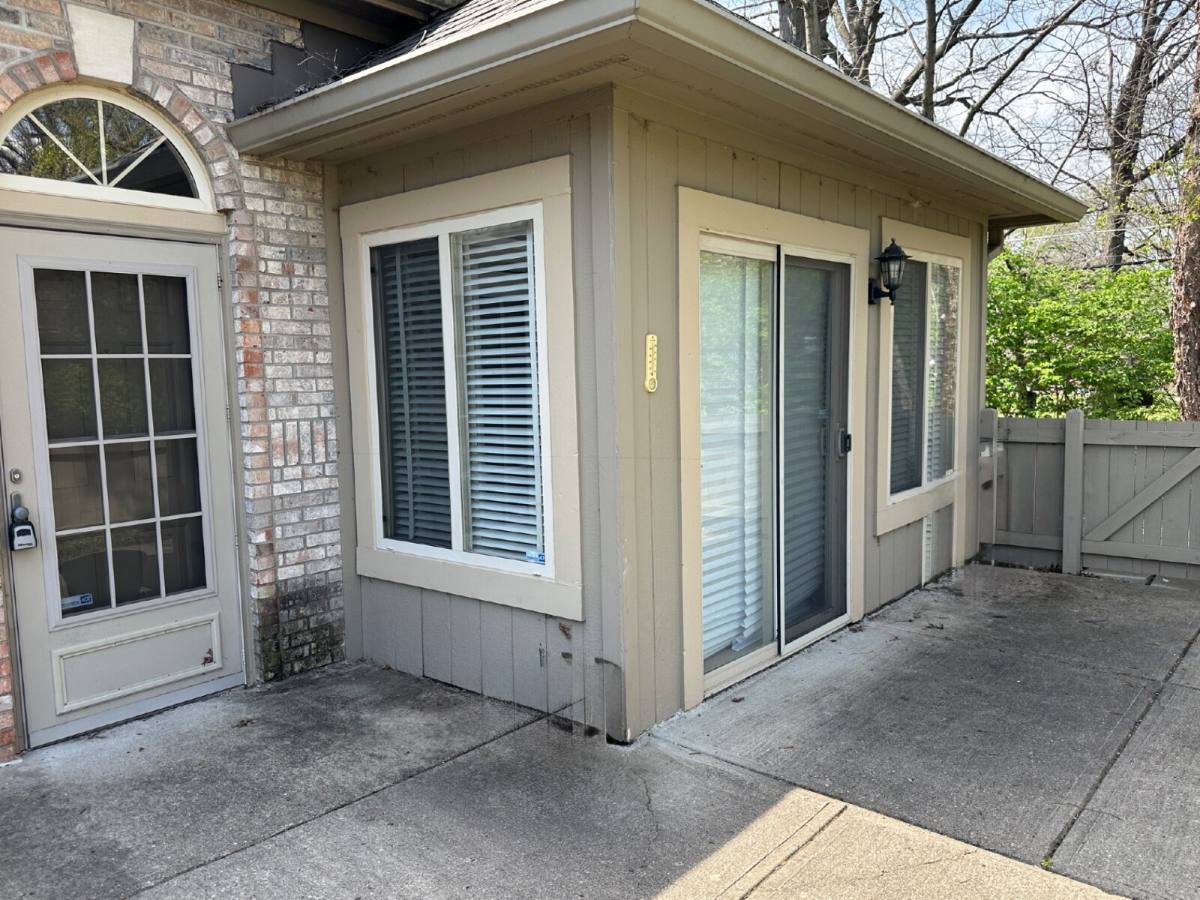 Condo for rent at 7686 Briarstone Lane, Indianapolis, IN 46227
