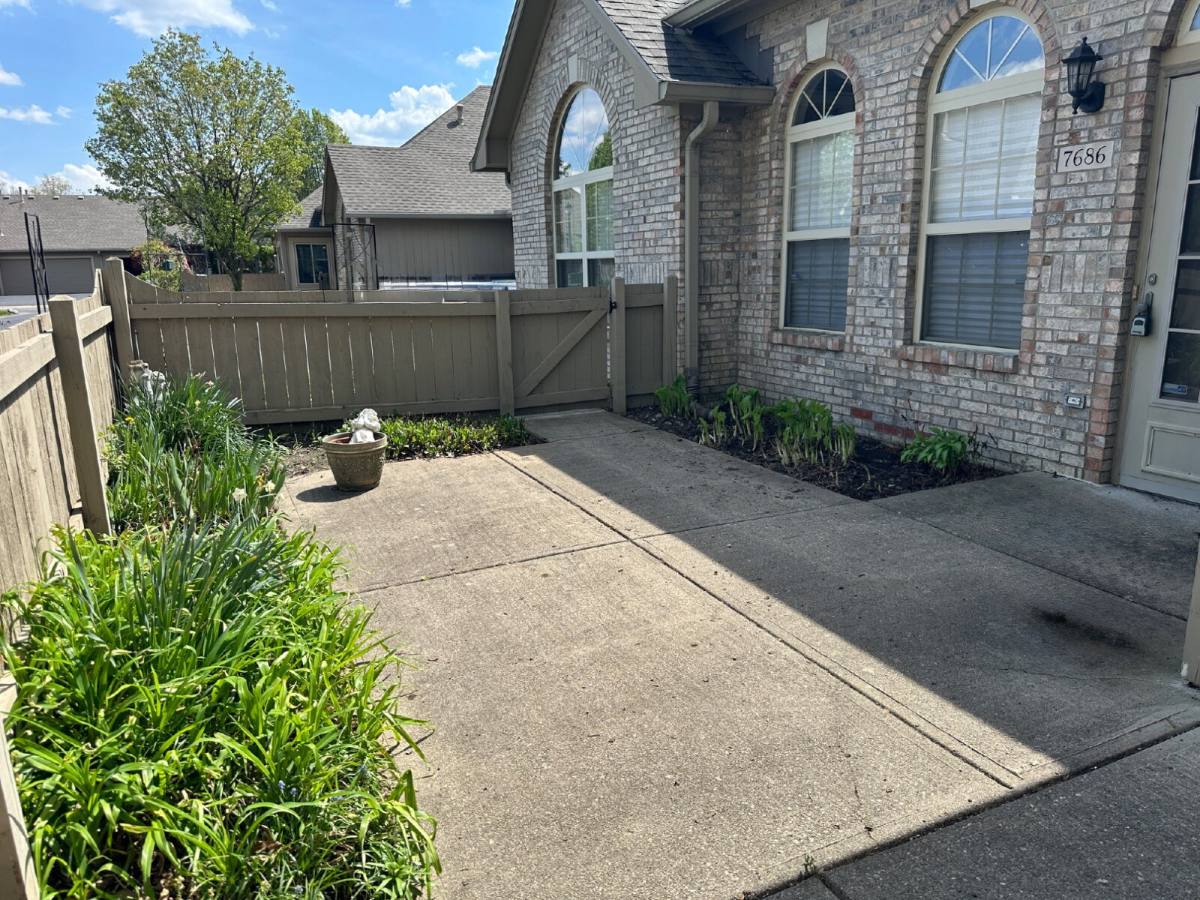 Condo for rent at 7686 Briarstone Lane, Indianapolis, IN 46227