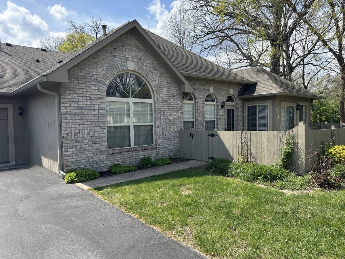 Condo for rent at 7686 Briarstone Lane, Indianapolis, IN 46227