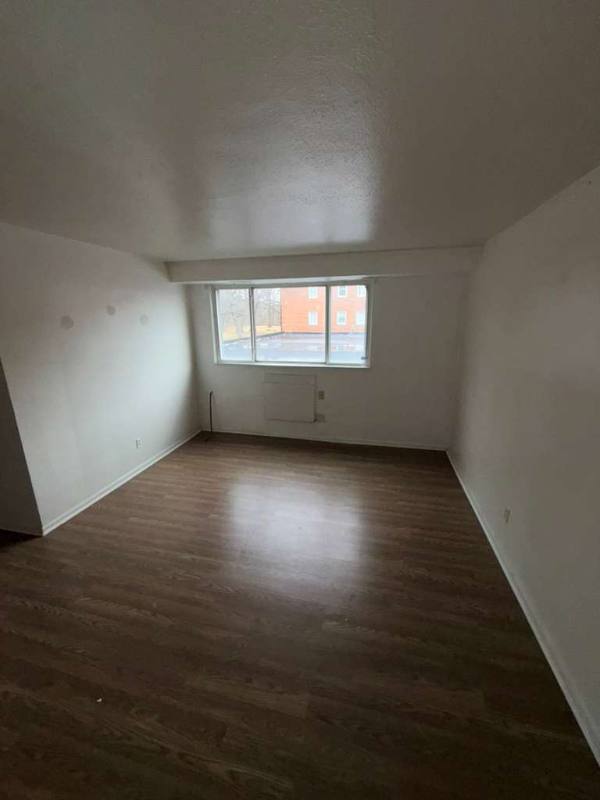 Apartment for rent at 13965 Superior Rd #106, Cleveland, OH 44118