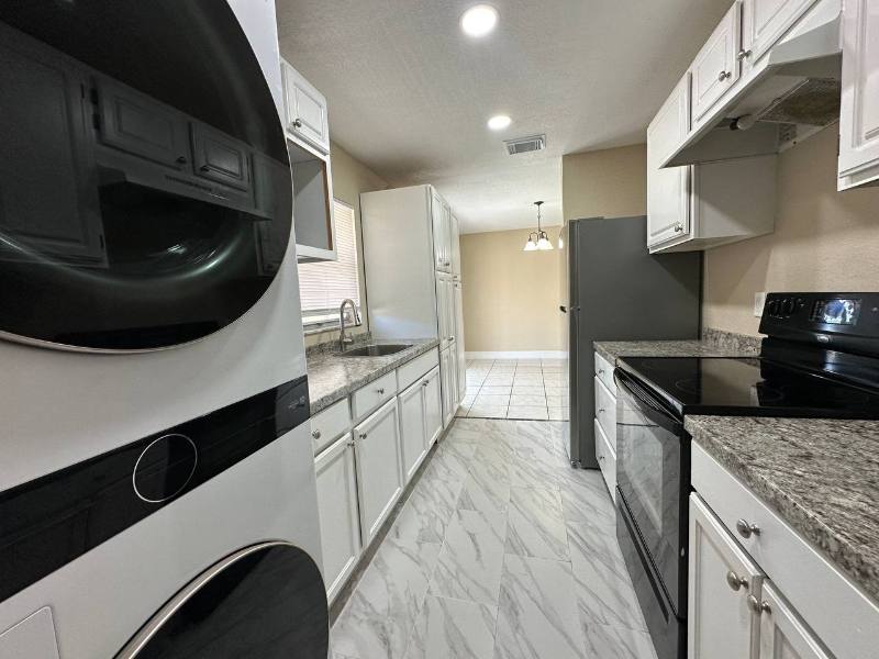 House for rent at 27 W Country Cove Way, Kissimmee, FL 34743