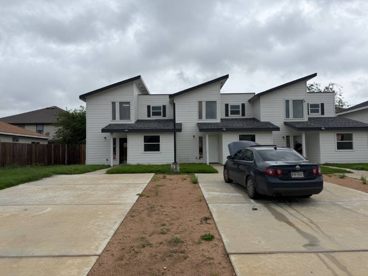 Apartment for rent at 7651 Oak Chase, San Antonio, TX 78239