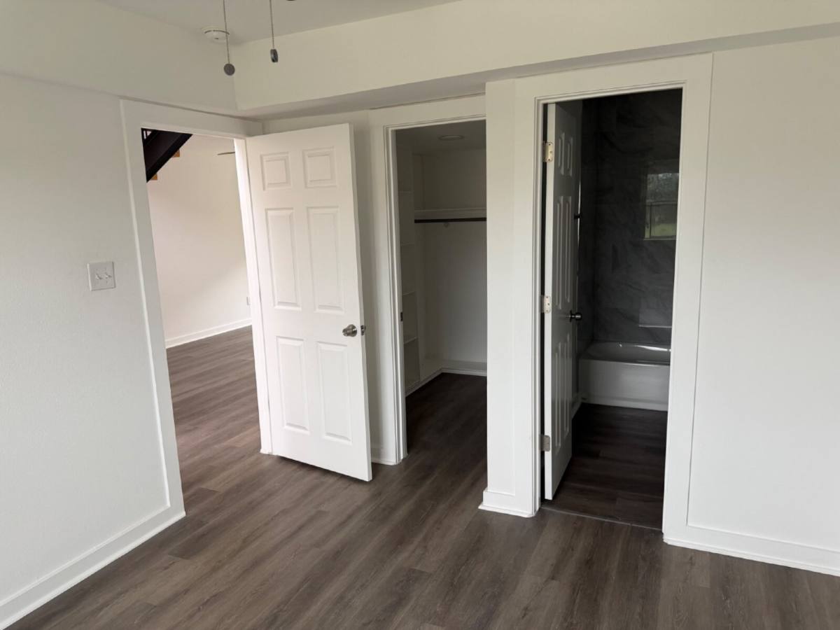 Apartment for rent at 7651 Oak Chase, San Antonio, TX 78239