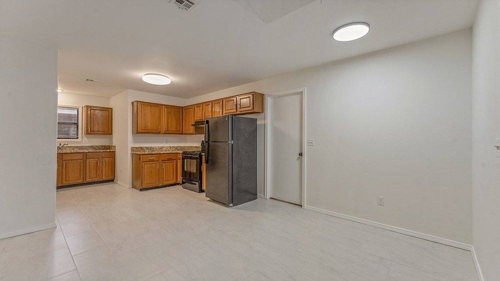 House for rent at 2689 W Mount Comfort Rd, Fayetteville, AR 72704