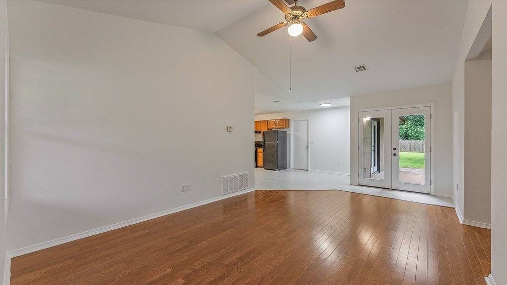 House for rent at 2689 W Mount Comfort Rd, Fayetteville, AR 72704