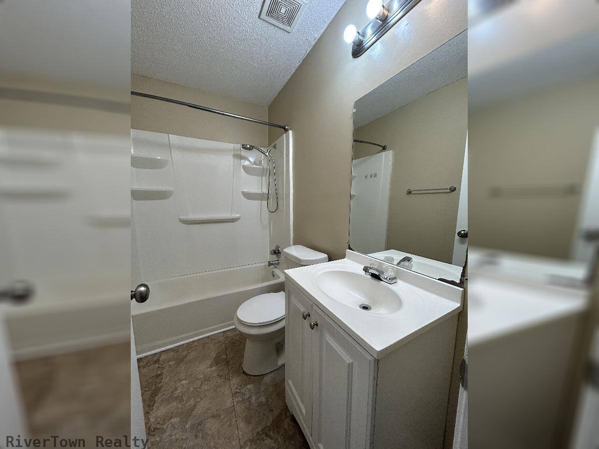 House for rent at 3201 Longacre Cove, Memphis, TN 38134