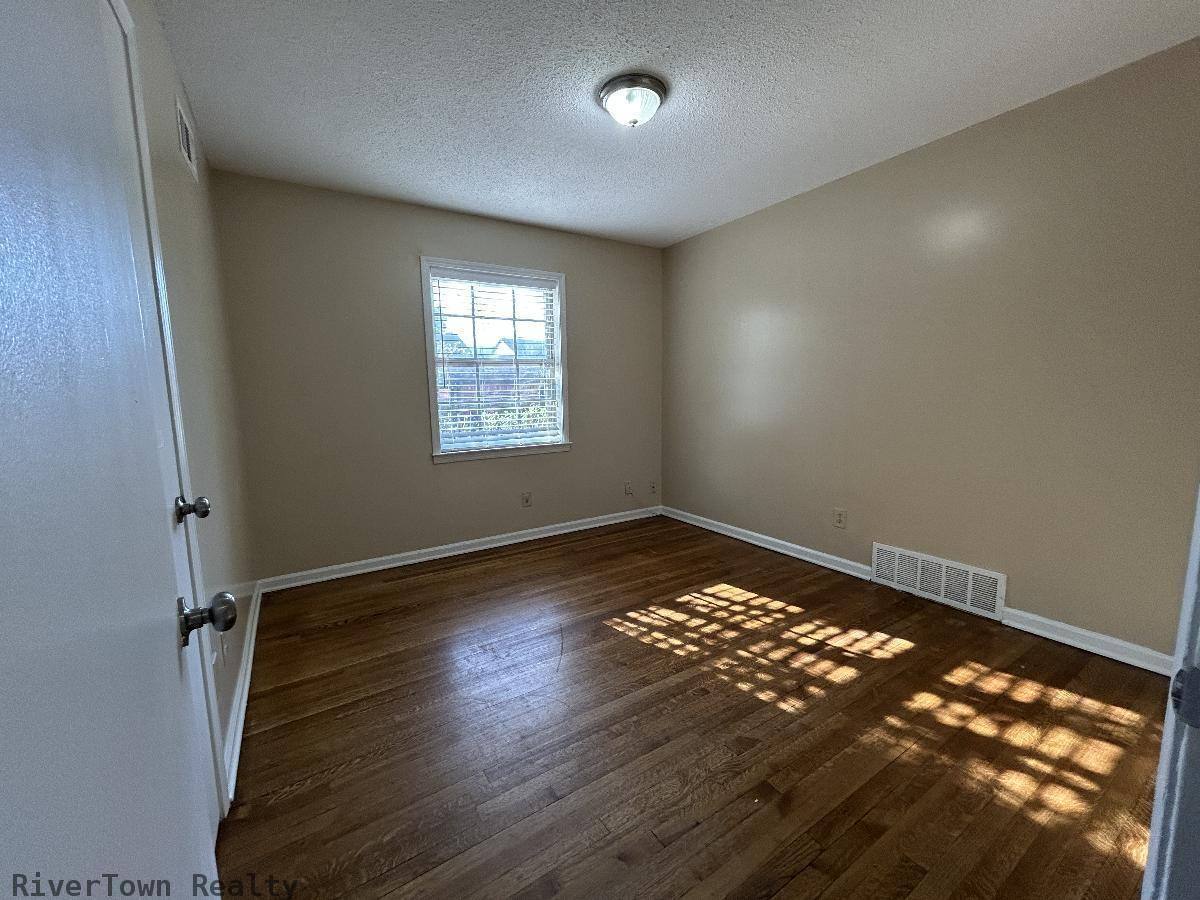 House for rent at 3201 Longacre Cove, Memphis, TN 38134