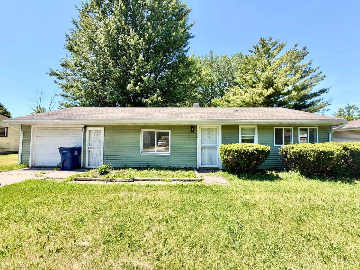 House for rent at 523 S 28th St, Saginaw, MI 48601