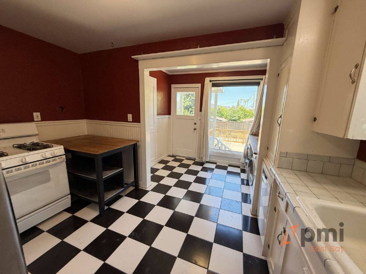 House for rent at 1435 Cedar St, Martinez, CA 94553