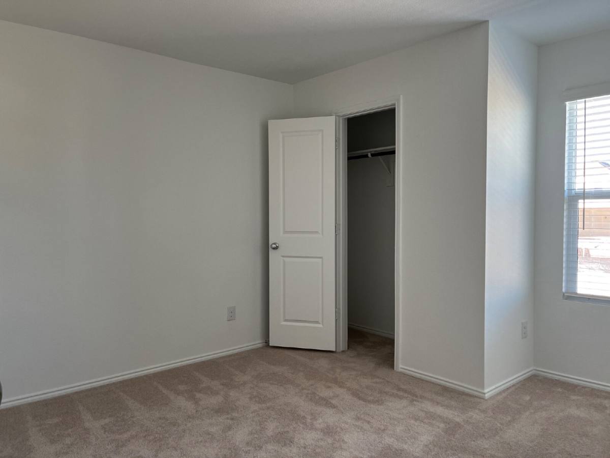 House for rent at 900 Mountain Laurel Rd, Princeton, TX 75407