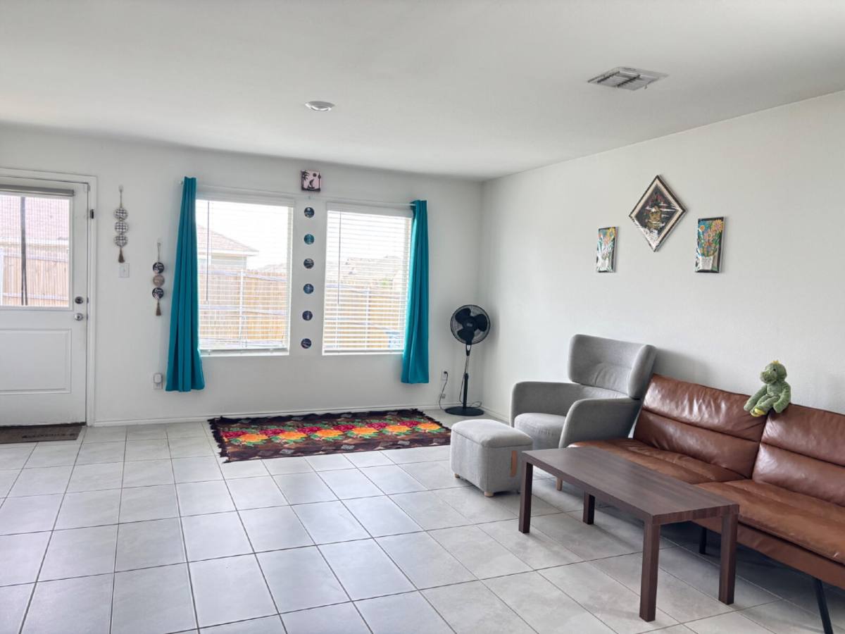 House for rent at 900 Mountain Laurel Rd, Princeton, TX 75407