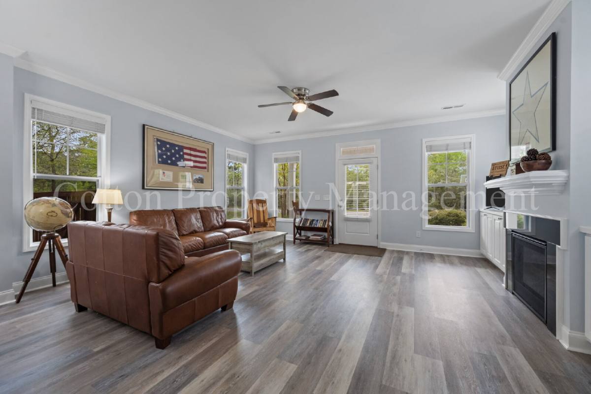 House for rent at 807 Dan Owen Dr, Hampstead, NC 28443