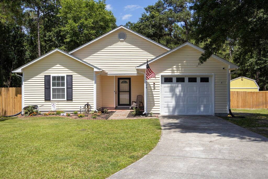 House for rent at 206 Blueberry Court, Hubert, NC 28539