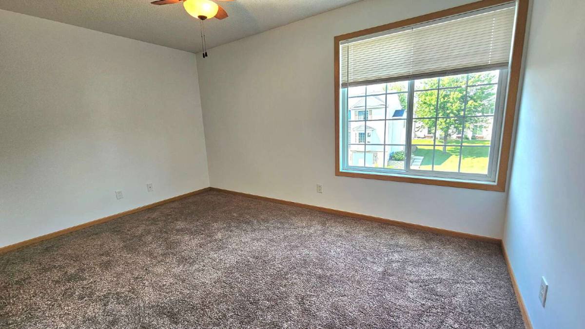 Townhouse for rent at 15482 Flight Way, Saint Paul, MN 55124