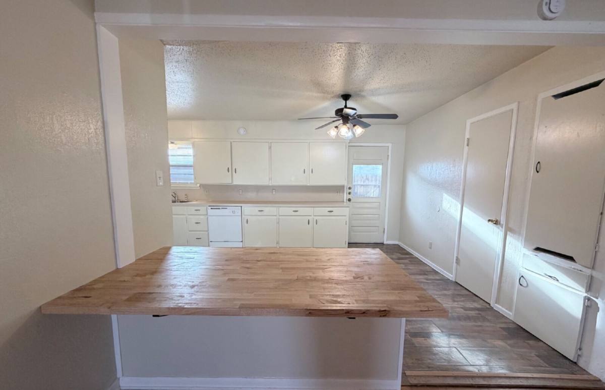 Townhouse for rent at 2113 S Loop 289 #B, Lubbock, TX 79423