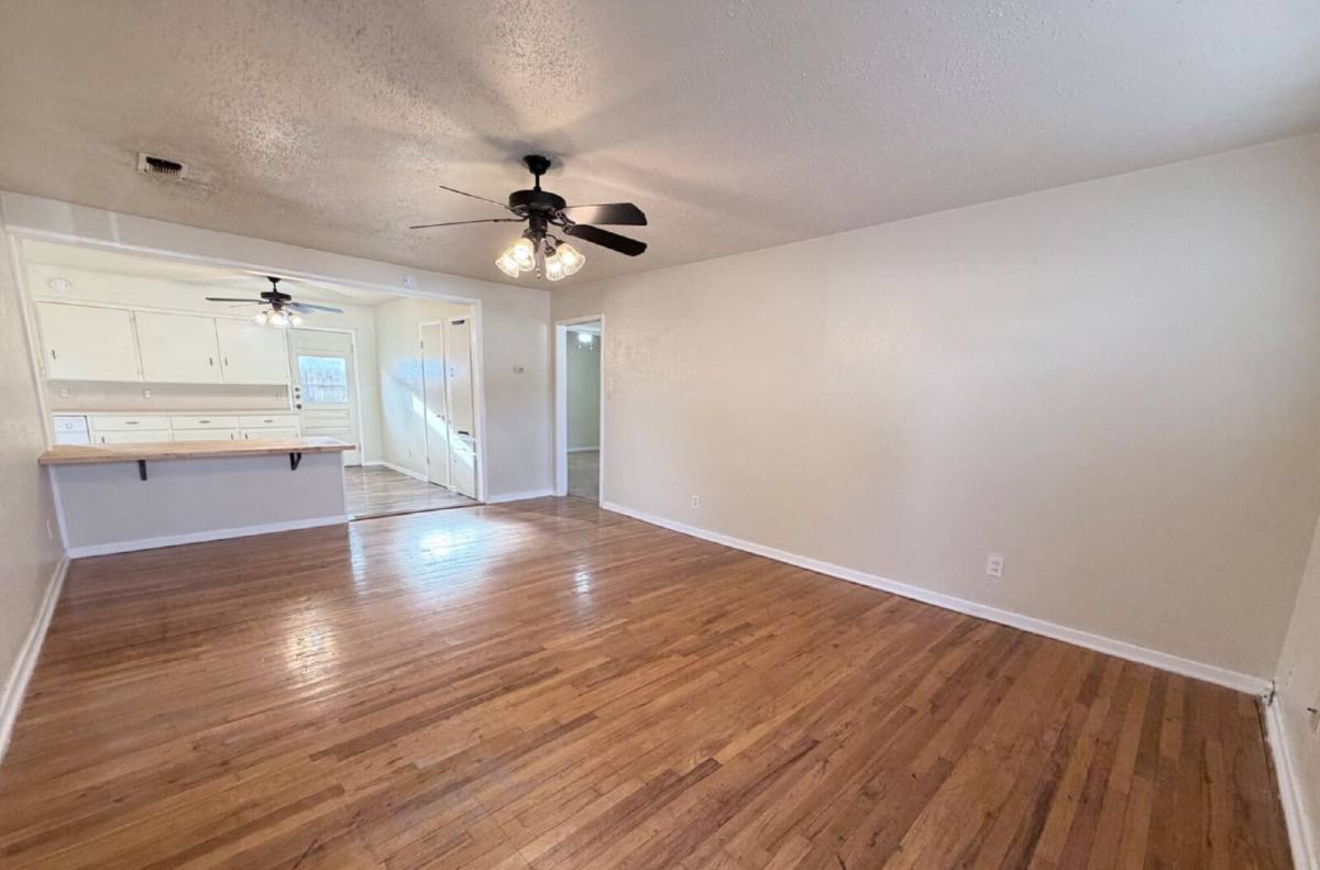 Townhouse for rent at 2113 S Loop 289 #B, Lubbock, TX 79423