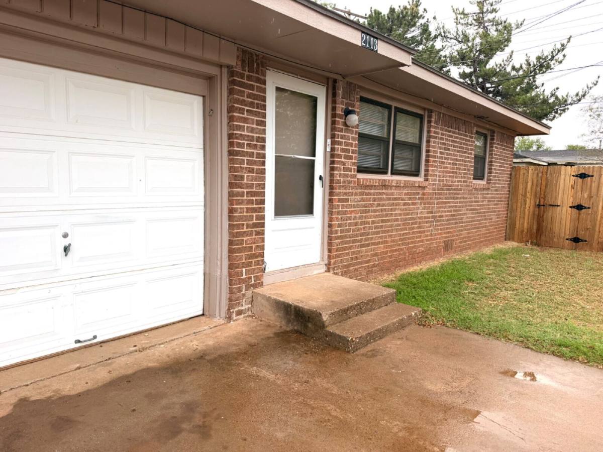 Townhouse for rent at 2113 S Loop 289 #B, Lubbock, TX 79423
