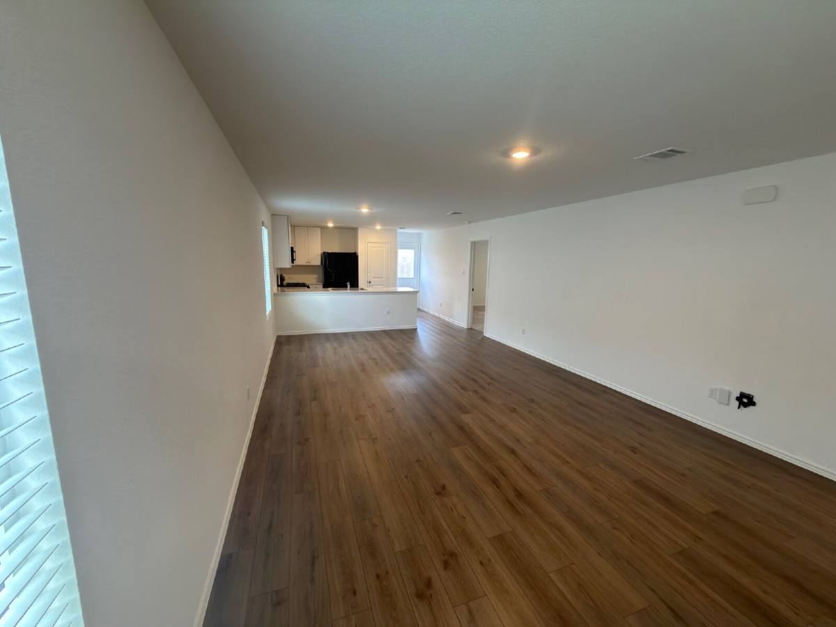 House for rent at 296 Agate Cliff Dr, Maxwell, TX 78656