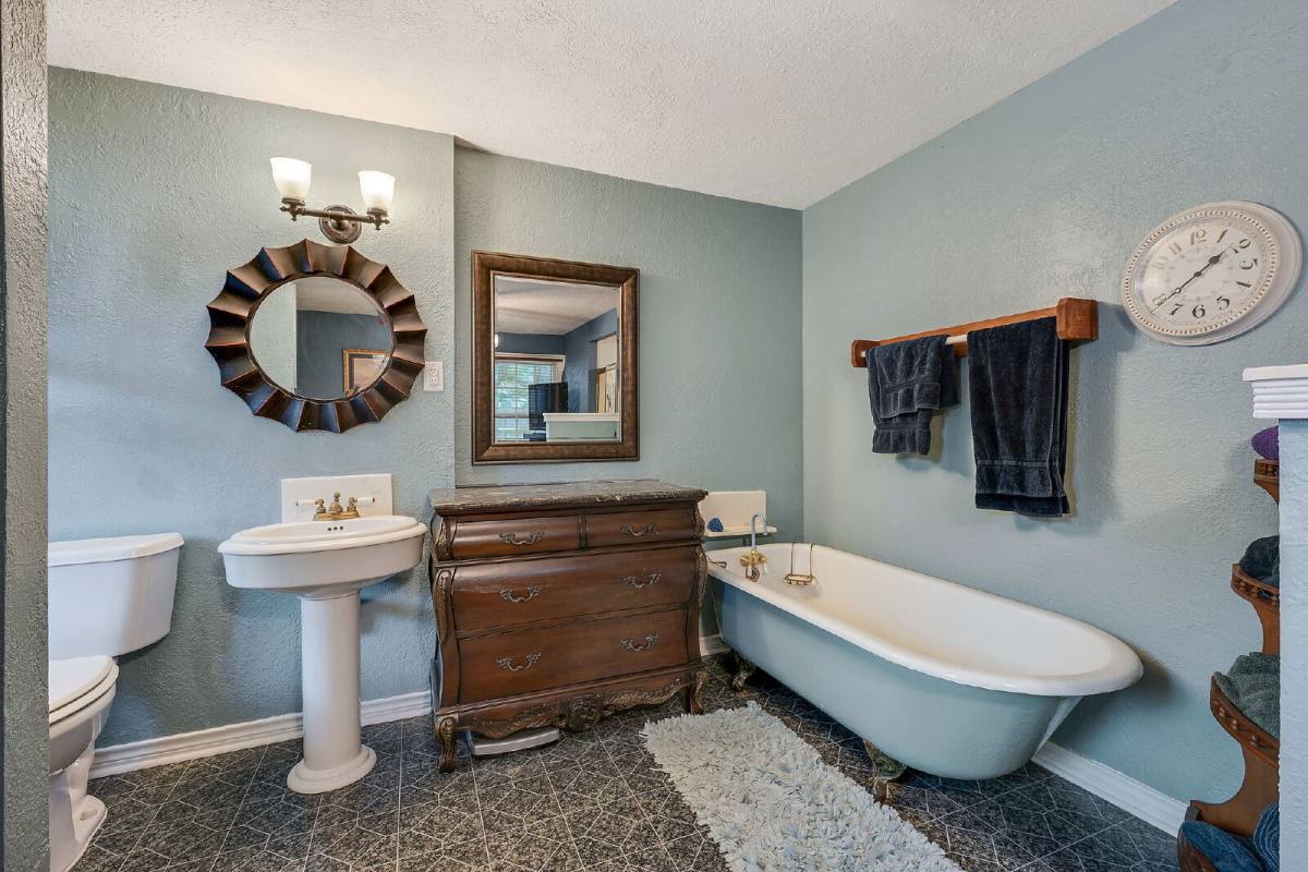 House for rent at 1030 Walton Dr, College Station, TX 77840