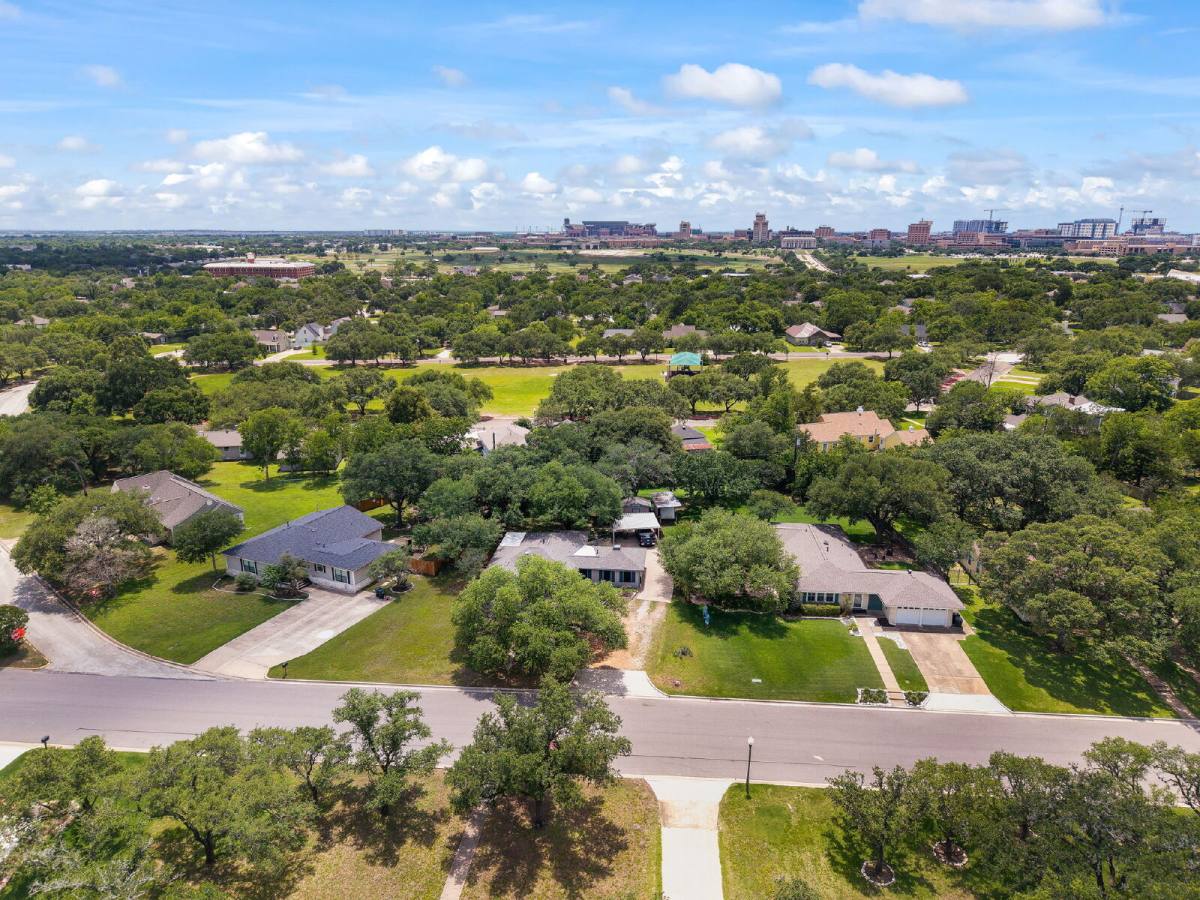 House for rent at 1030 Walton Dr, College Station, TX 77840