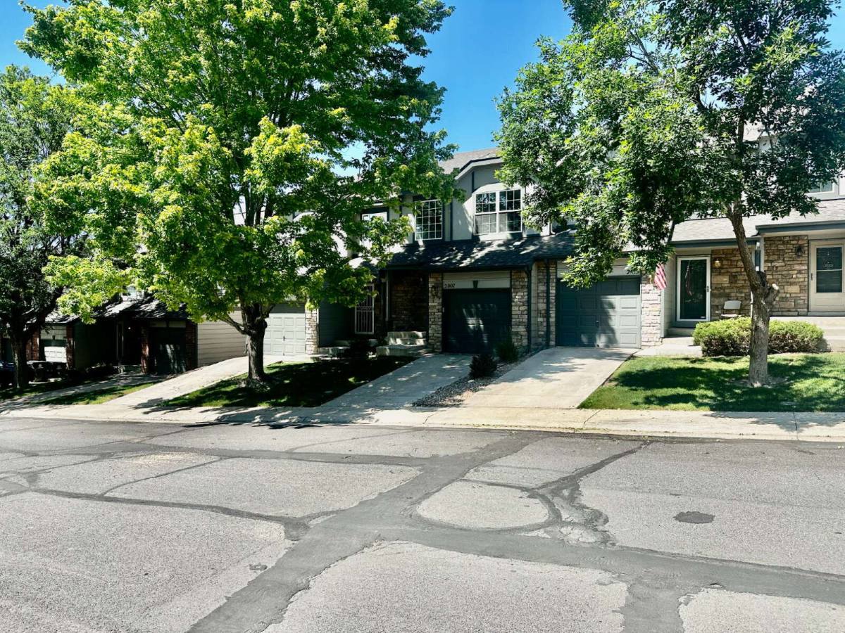 Townhouse for rent at 2007 E 103rd Ave, Denver, CO 80229