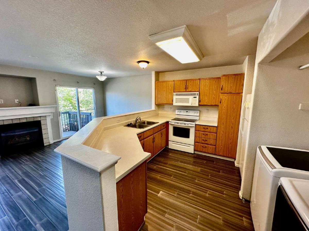Townhouse for rent at 2007 E 103rd Ave, Denver, CO 80229
