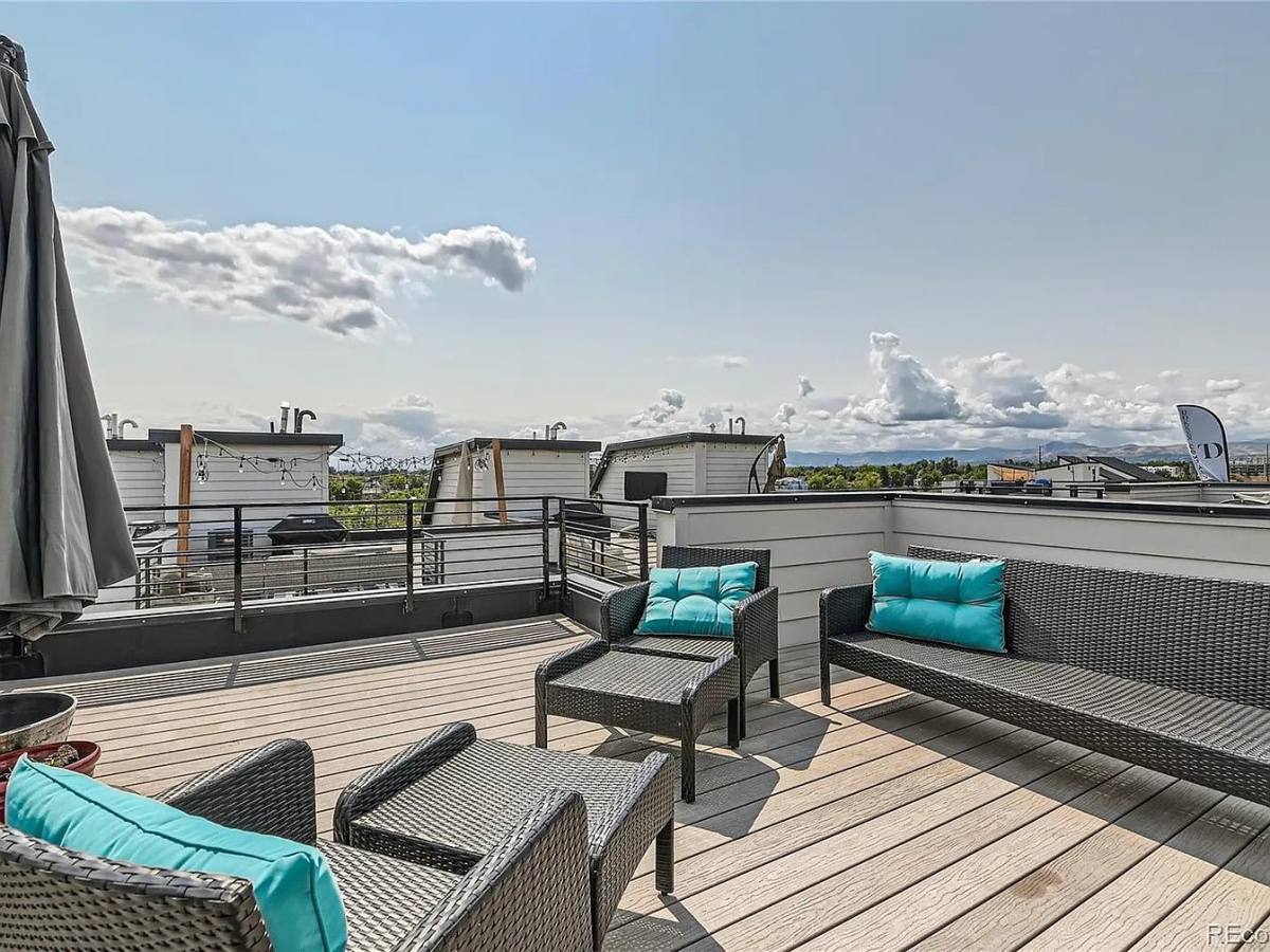 Townhouse for rent at 1284 Stuart St, Denver, CO 80204