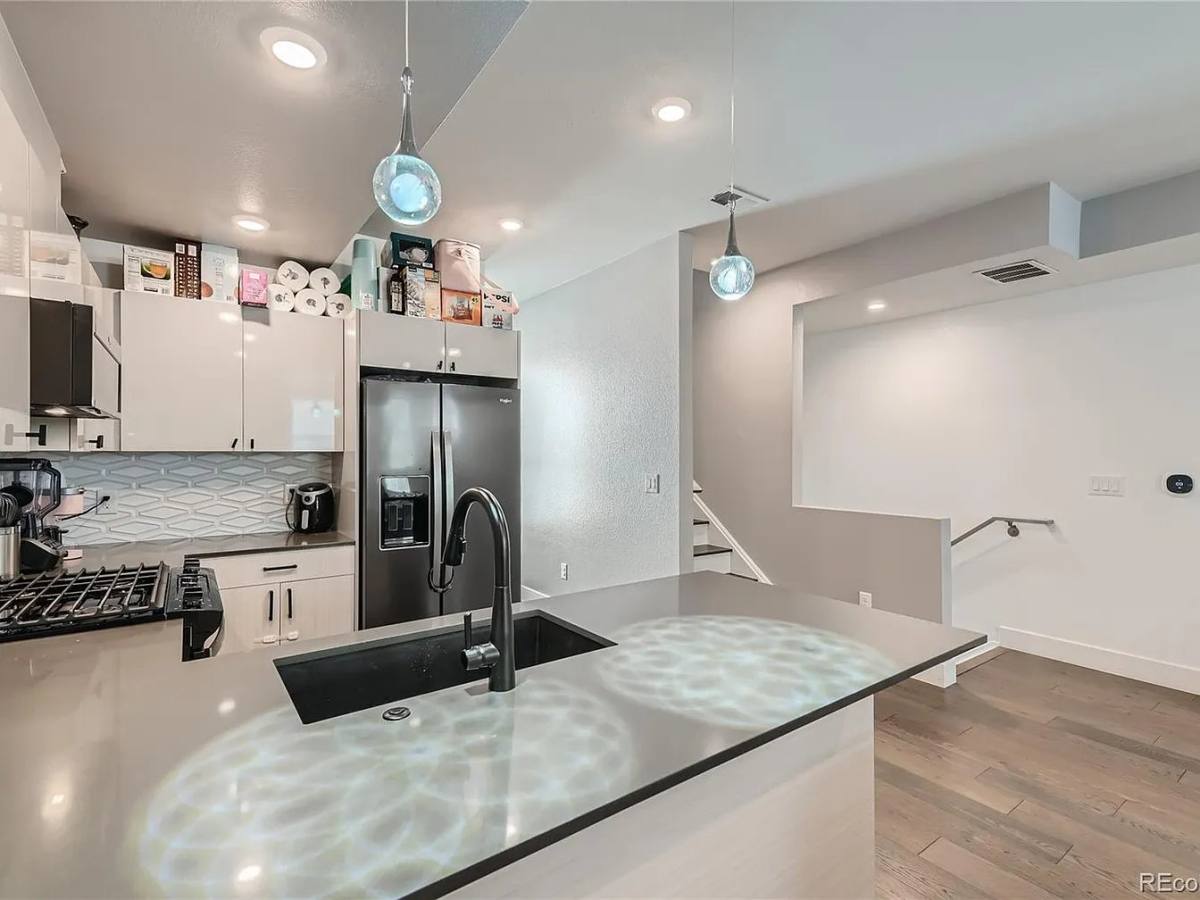 Townhouse for rent at 1284 Stuart St, Denver, CO 80204