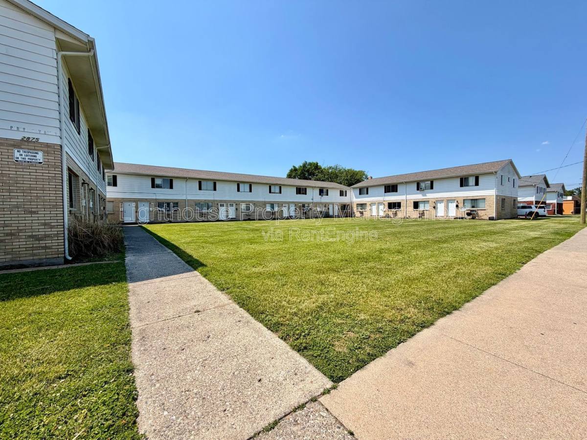 Apartment for rent at 2875 Taft Ave SW, Wyoming, MI 49519
