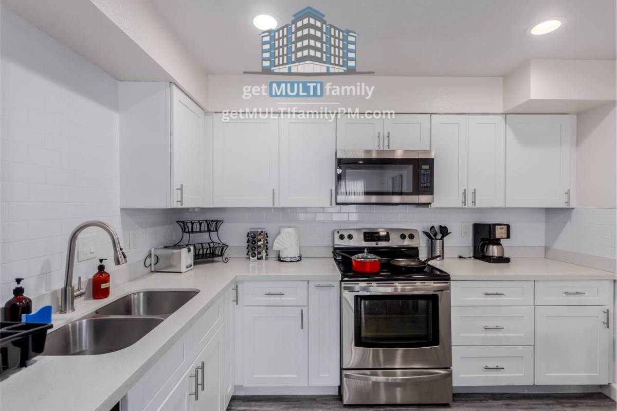 Apartment for rent at 515 W Pebble Beach Dr, Tempe, AZ 85282