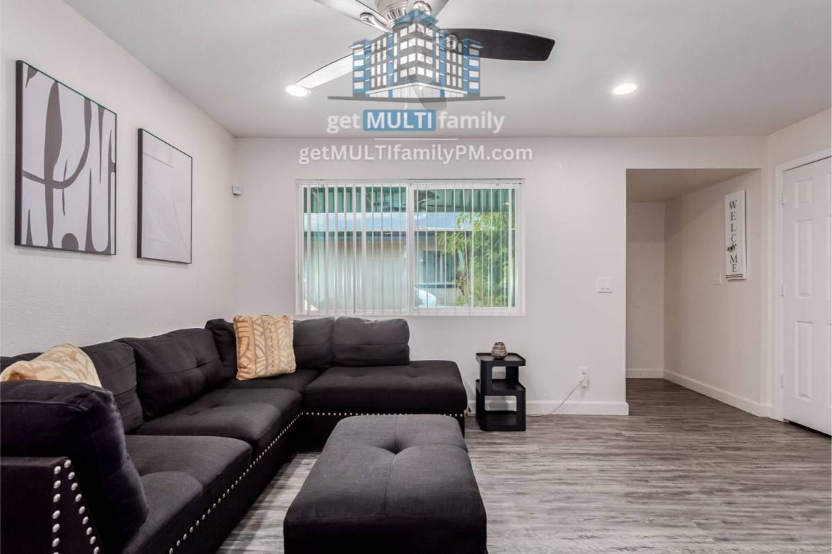 Apartment for rent at 515 W Pebble Beach Dr, Tempe, AZ 85282