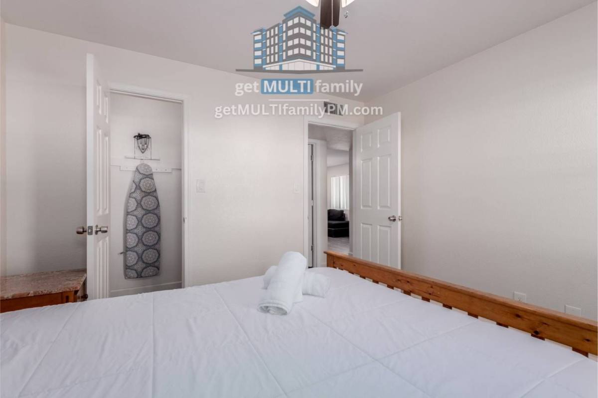 Apartment for rent at 515 W Pebble Beach Dr, Tempe, AZ 85282