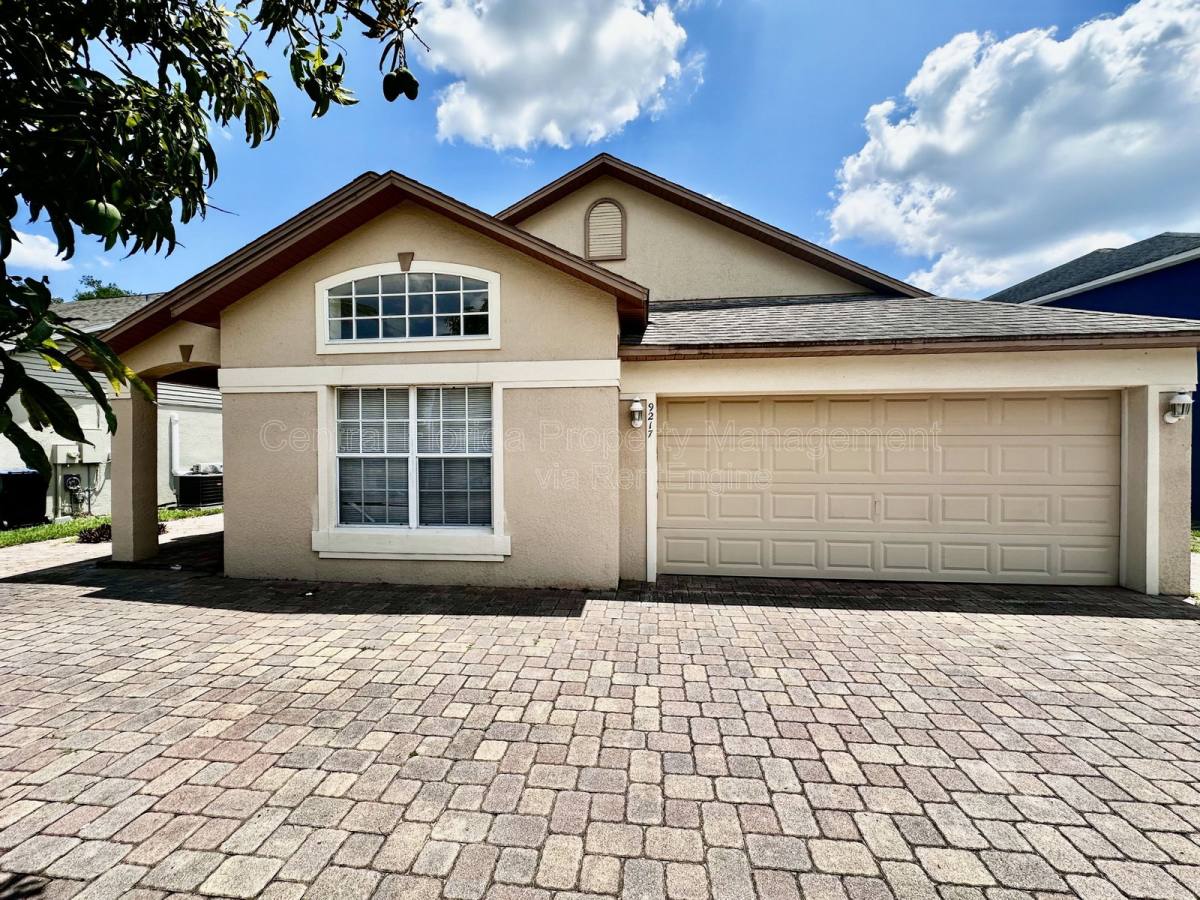 House for rent at 9217 Telfer Run, Orlando, FL 32817