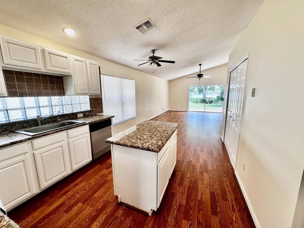House for rent at 9217 Telfer Run, Orlando, FL 32817