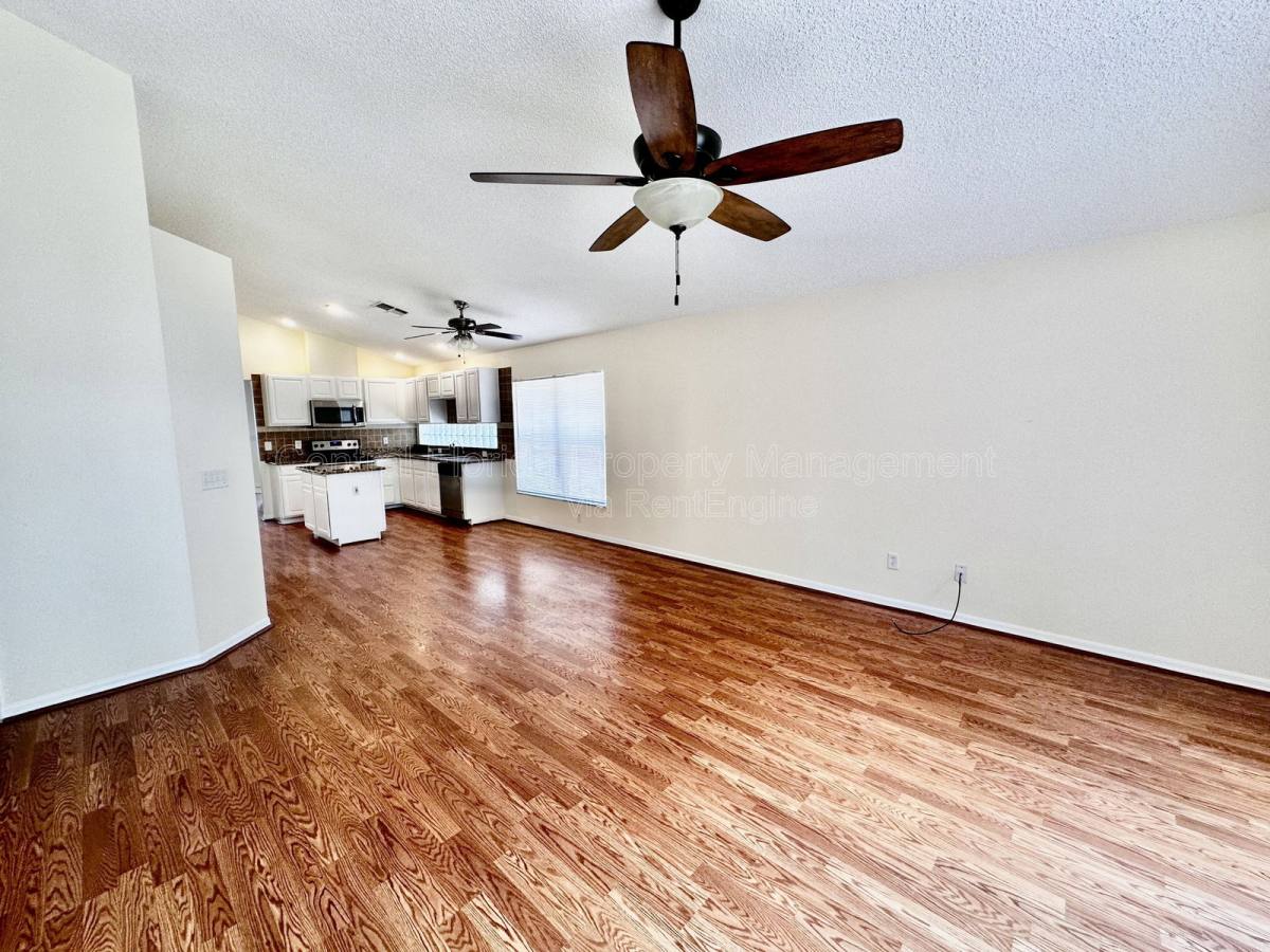 House for rent at 9217 Telfer Run, Orlando, FL 32817