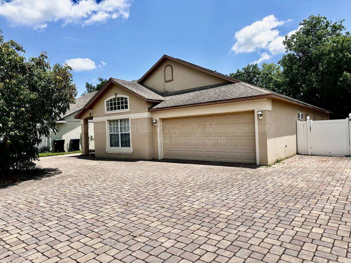 House for rent at 9217 Telfer Run, Orlando, FL 32817