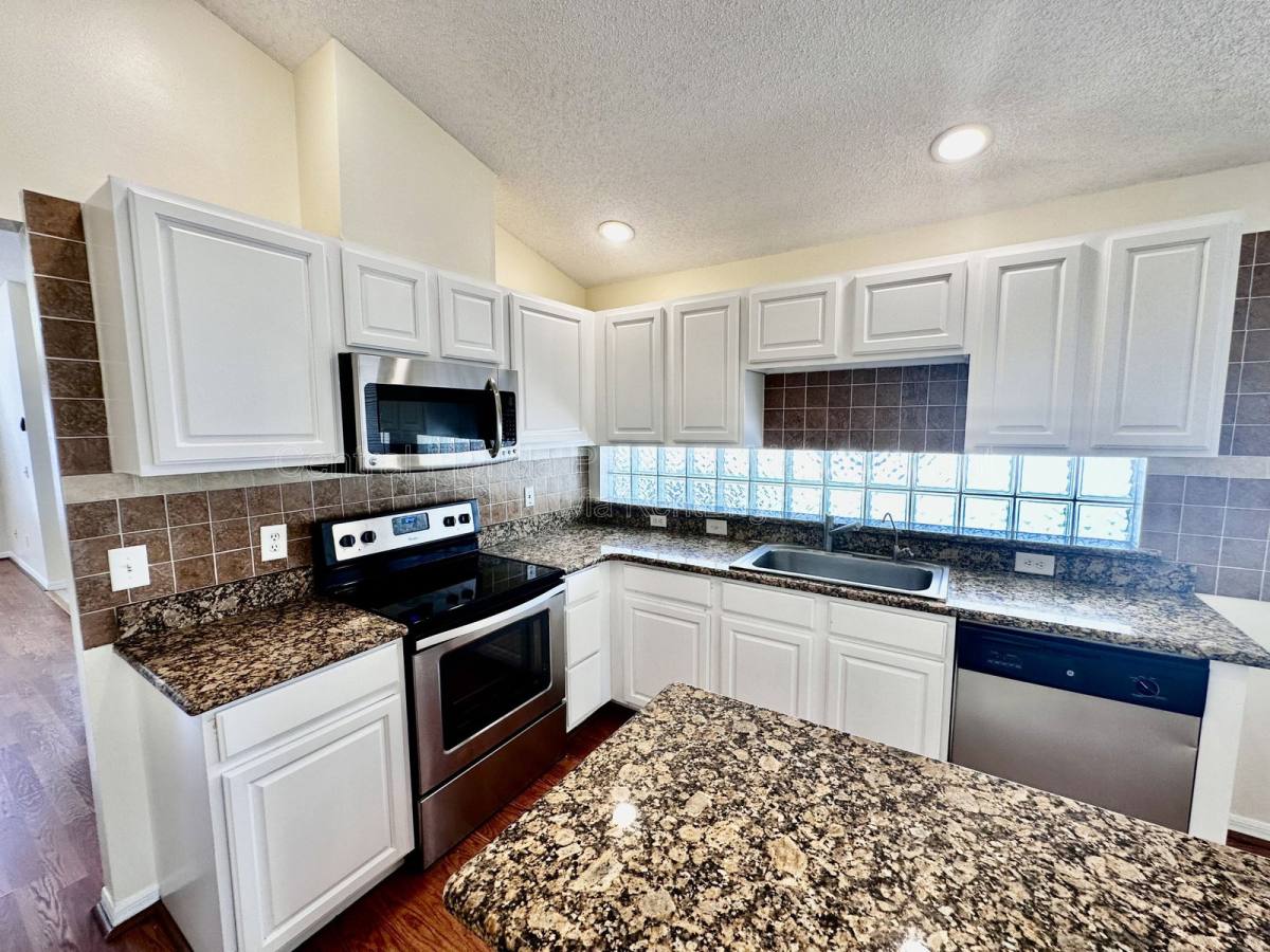 House for rent at 9217 Telfer Run, Orlando, FL 32817