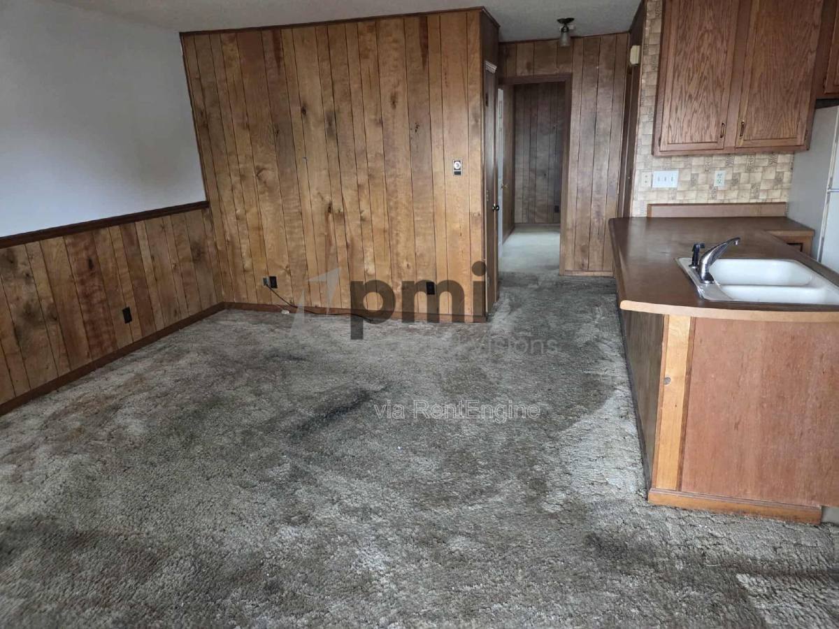 Apartment for rent at 955 4th St #6, Charleston, IL 61920