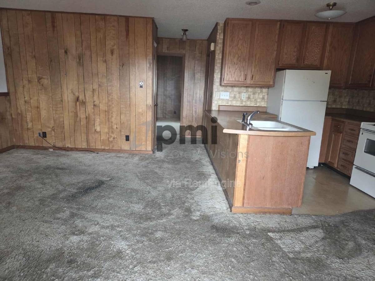 Apartment for rent at 955 4th St #6, Charleston, IL 61920