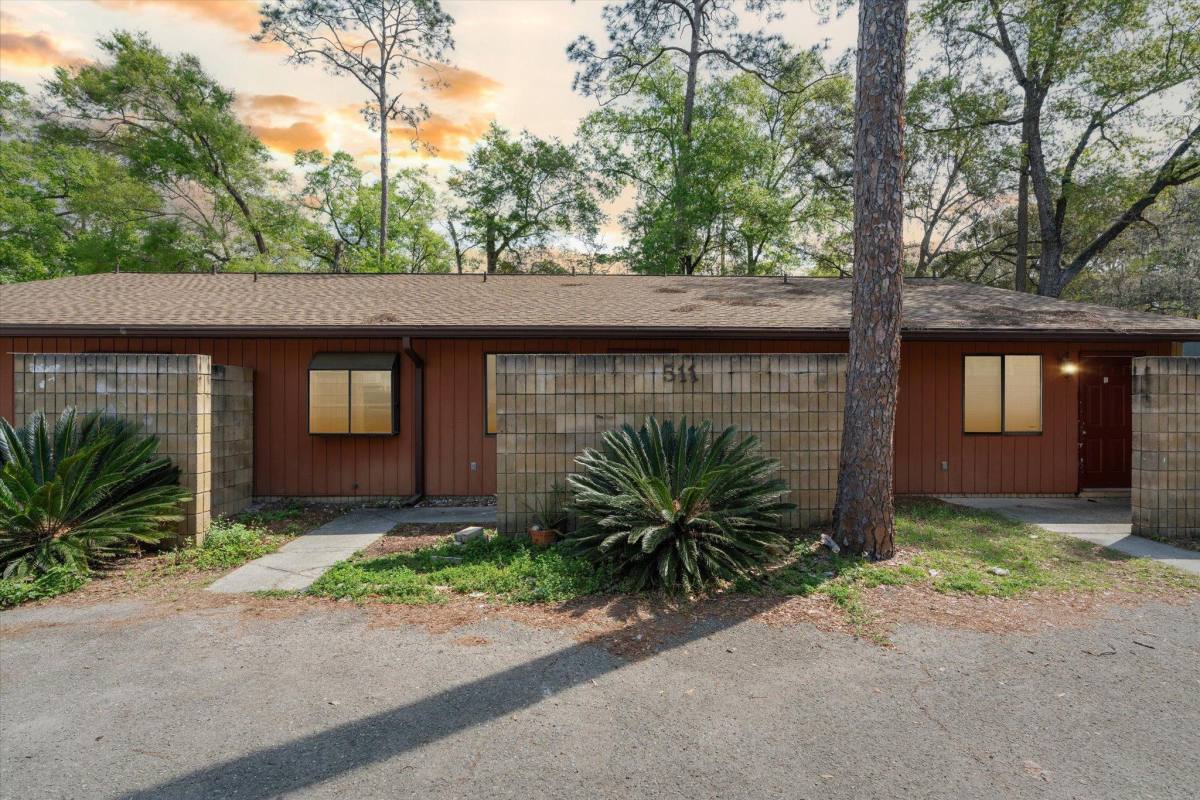 Apartment for rent at 511 SW 69th St #C, Gainesville, FL 32607