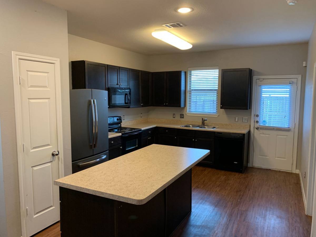 Apartment for rent at 17038 Wilthorne Gardens Court, Houston, TX 77084