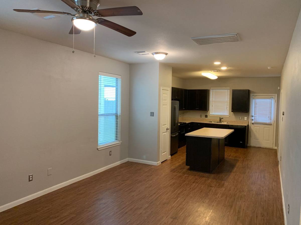 Apartment for rent at 17038 Wilthorne Gardens Court, Houston, TX 77084
