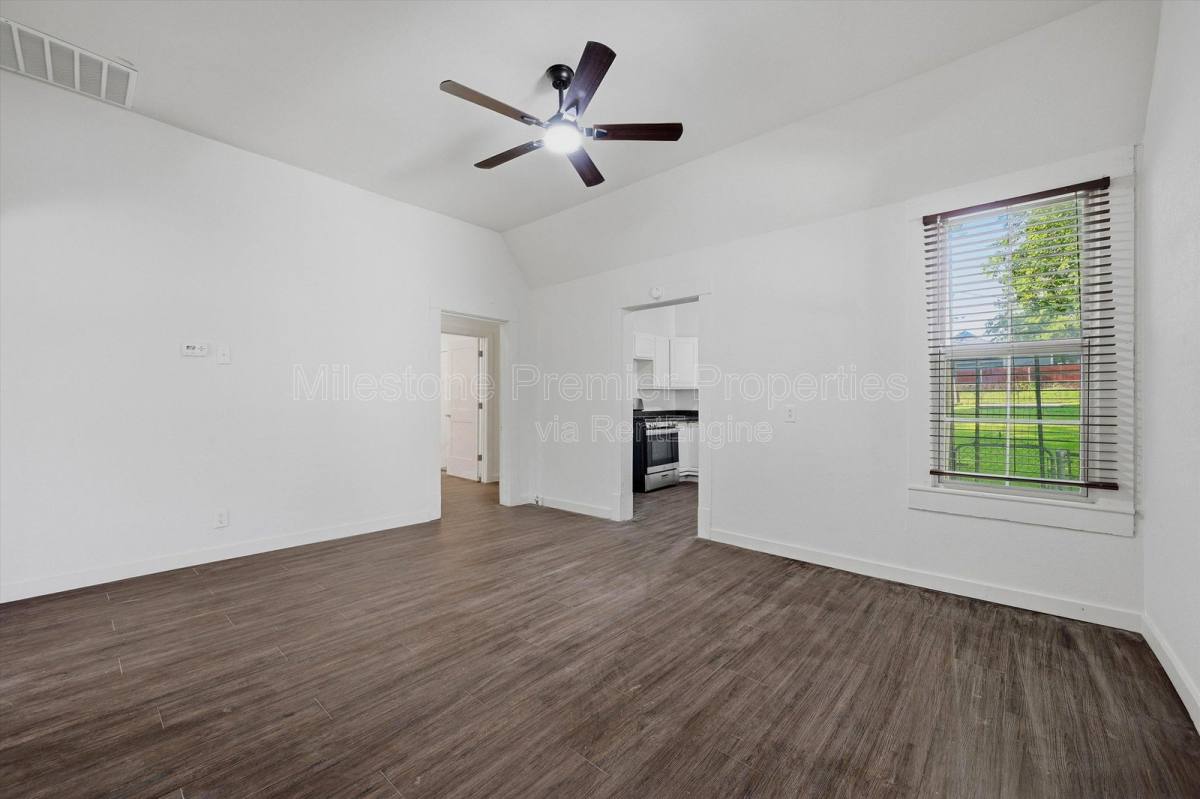 House for rent at 1008 W Morgan St, Denison, TX 75020