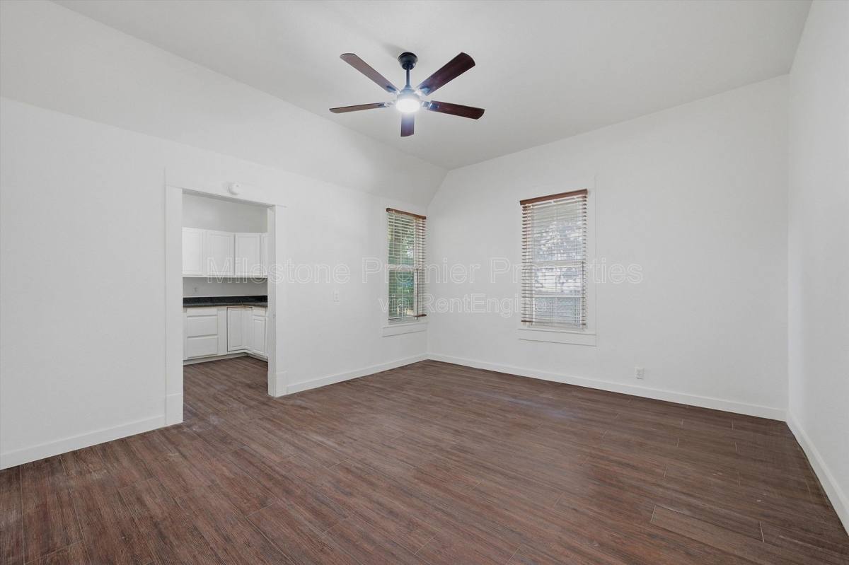 House for rent at 1008 W Morgan St, Denison, TX 75020