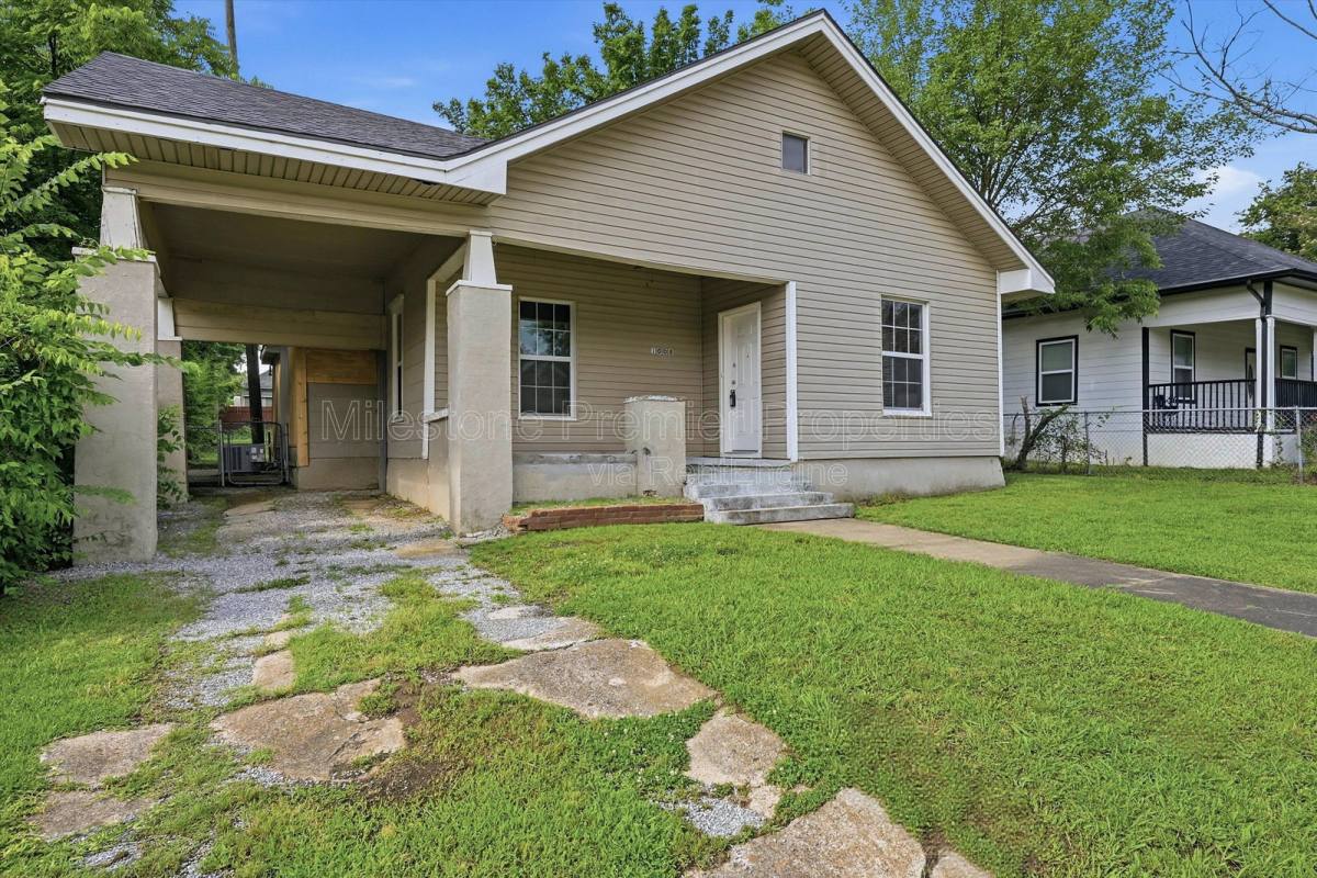 House for rent at 1008 W Morgan St, Denison, TX 75020