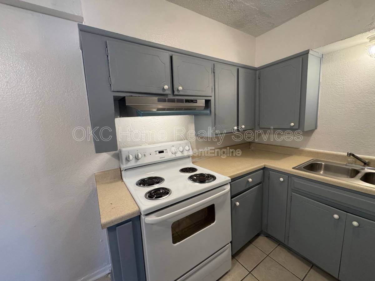 Apartment for rent at 708 NE 27th St Liberty Station #1, Oklahoma City, OK 73105