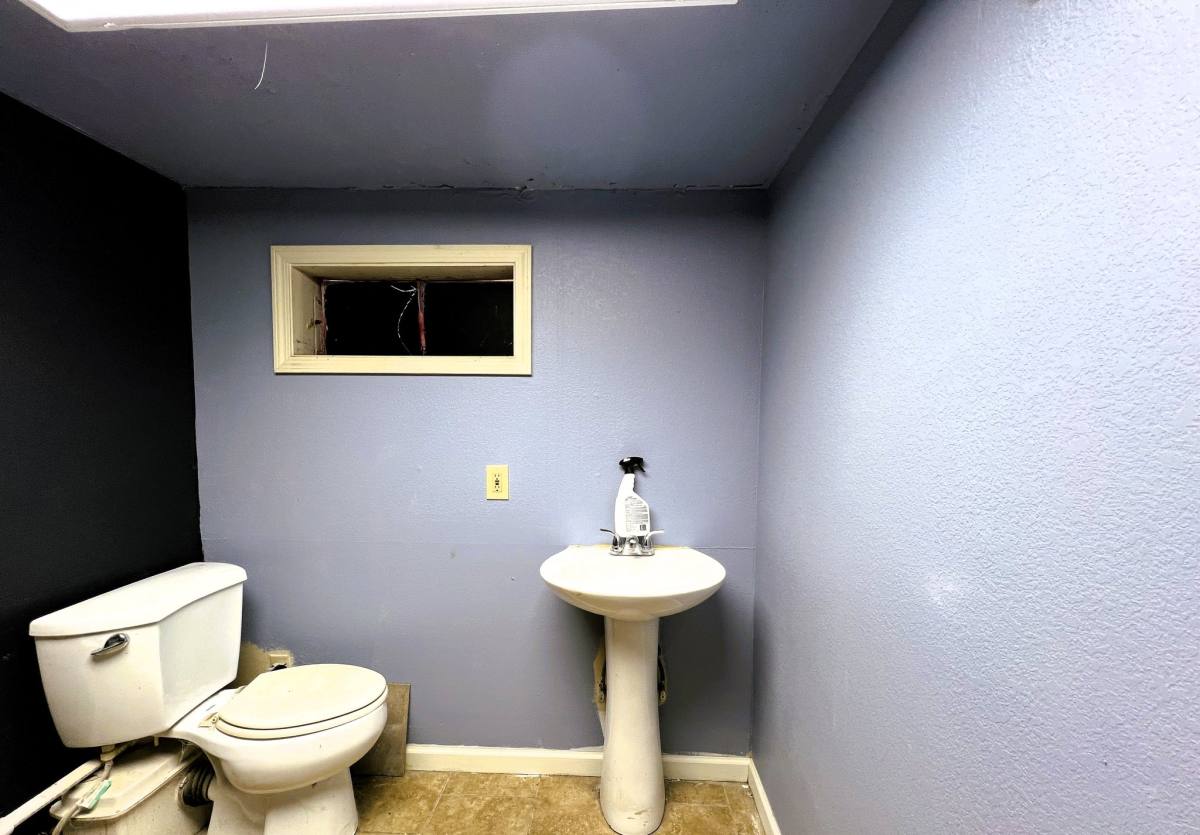 House for rent at 141 S Custer, Wichita, KS 67213