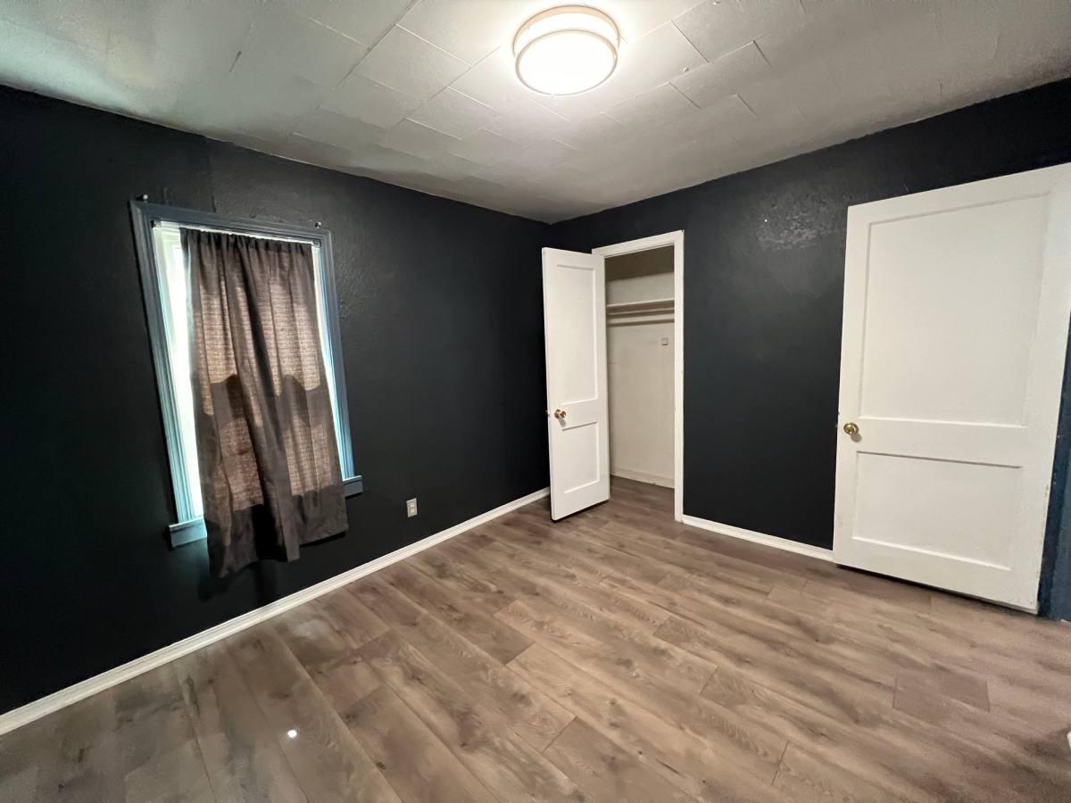 House for rent at 141 S Custer, Wichita, KS 67213