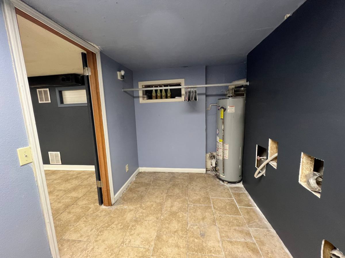 House for rent at 141 S Custer, Wichita, KS 67213